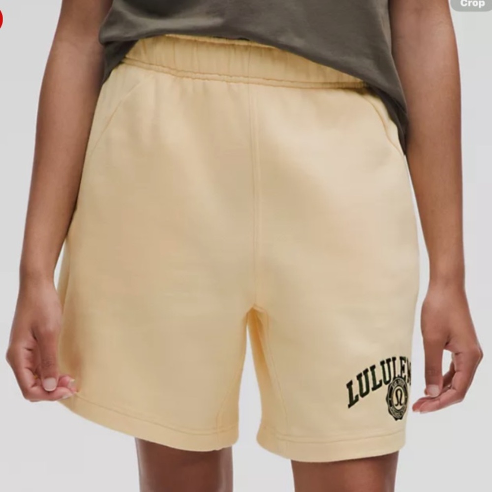 Scuba Mid-Rise Oversized Short 7" Graphic
